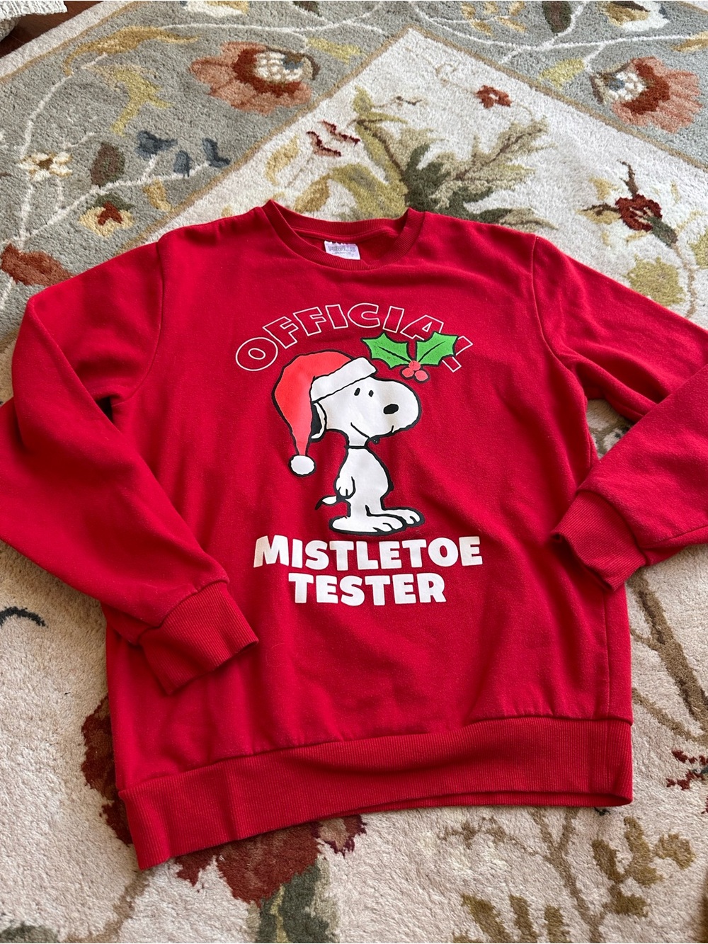 Snoopy Peanuts Official Mistletoe Tester Red Sweatshirt Christmas Small 34-36